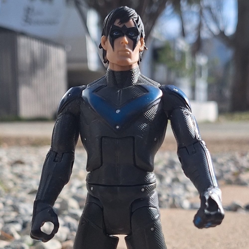 Mattel Batman Missions Nightwing action figure - Picture 3 of 9